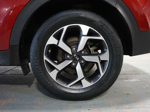 Used 2021 Kia Sportage LX image 9