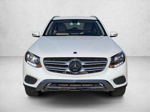 Used 2018 Mercedes-Benz GLC 300 image 2