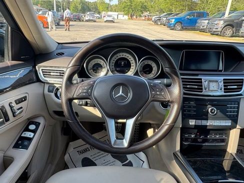 Used 2016 Mercedes-Benz E 350 4MATIC Sedan image 19