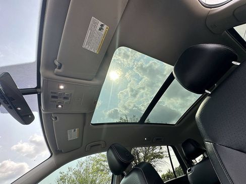 Used 2022 Volkswagen Atlas SE FWD image 26