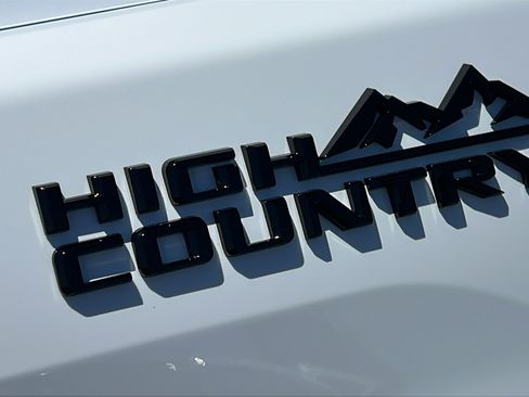 New 2026 Chevrolet Silverado 3500 High Country w/ High Country Premium Package AWD/4WD image 13