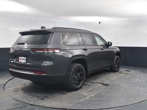 New 2026 Jeep Grand Cherokee L 4WD image 9