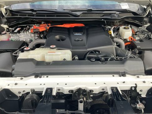 Used 2023 Toyota Sequoia Limited image 31