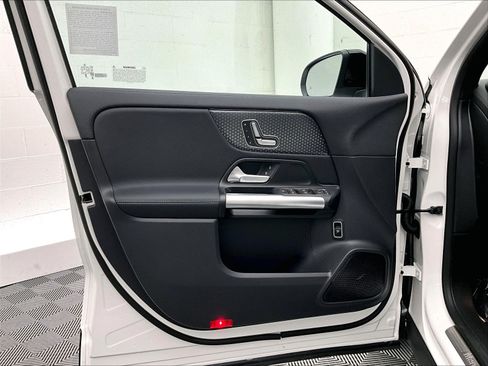 Used 2026 Mercedes-Benz GLA 250 image 24