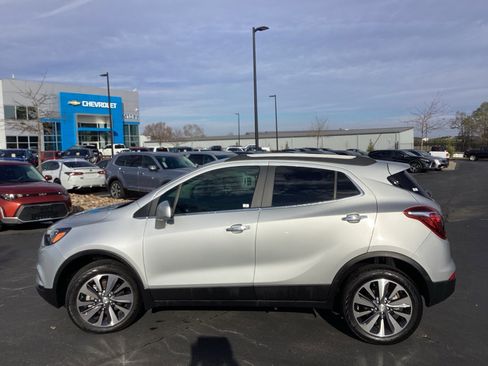 Used 2022 Buick Encore Preferred w/ Safety Package image 6