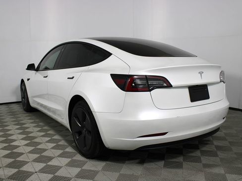 Used 2023 Tesla Model 3 Standard Range image 28