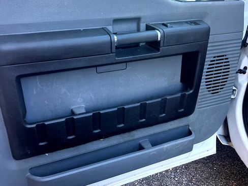 Used 2015 Ford F350 XL w/ Power Equipment Group image 10