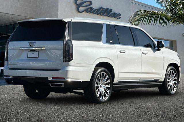 Certified 2025 Cadillac Escalade ESV Premium Luxury Platinum AWD/4WD image 3
