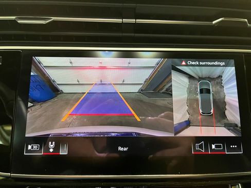 Used 2025 Audi Q7 2.0T Premium image 17