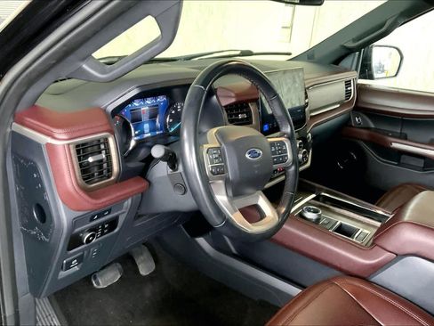 Certified 2023 Ford Expedition Limited image 17