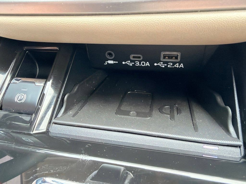 Used 2024 Subaru Legacy Limited AWD/4WD image 25