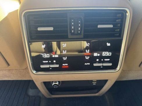 Used 2019 Porsche Cayenne image 15