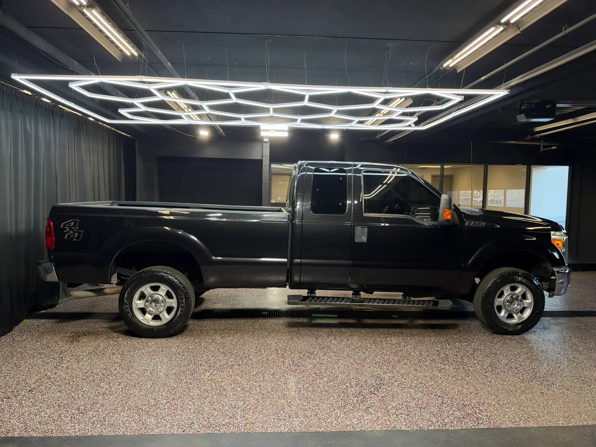 Used 2014 Ford F250 XLT AWD/4WD image 8