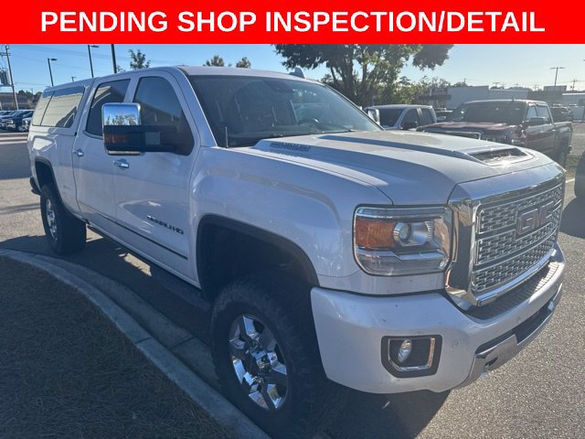 Used 2019 GMC Sierra 3500 Denali w/ Duramax Plus Package AWD/4WD image 2