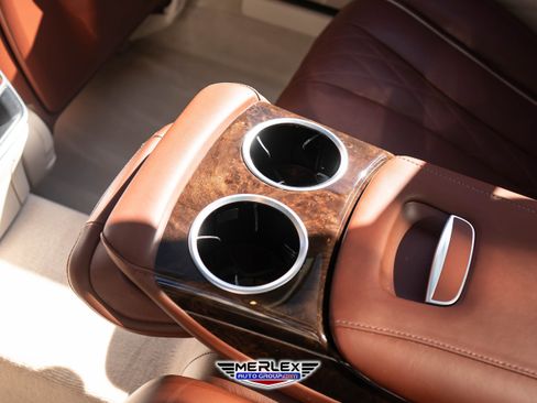 Used 2018 Mercedes-Benz S 560 4MATIC Sedan w/ Premium Package image 22