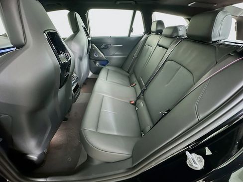 New 2026 BMW M5 Touring image 32