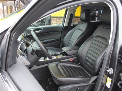 Used 2020 Ford Edge SEL w/ Convenience Package AWD/4WD image 12