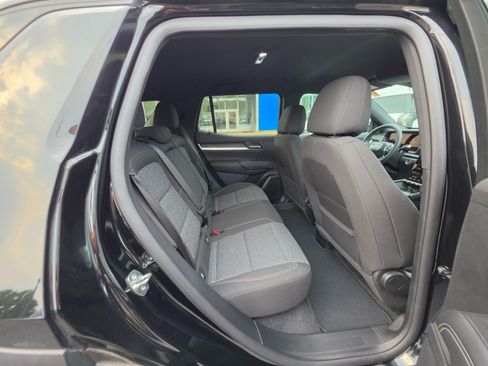 Used 2025 GMC Terrain Elevation w/ Technology Package II AWD/4WD image 16