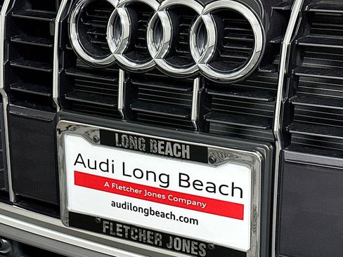 Used 2025 Audi Q3 2.0T Premium w/ Convenience Package image 15