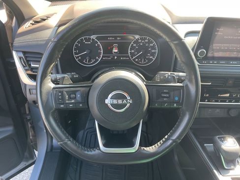 Used 2023 Nissan Rogue SL AWD/4WD image 15