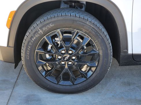 New 2026 Chevrolet Traverse LT image 11