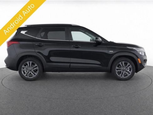 Certified 2023 Kia Seltos S w/ Navigation Package AWD/4WD image 4