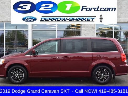 Used 2019 Dodge Grand Caravan SXT FWD image 3