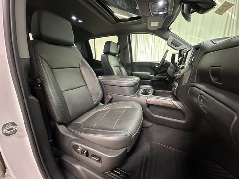 Used 2020 Chevrolet Silverado 1500 LTZ w/ LTZ Premium Package image 22