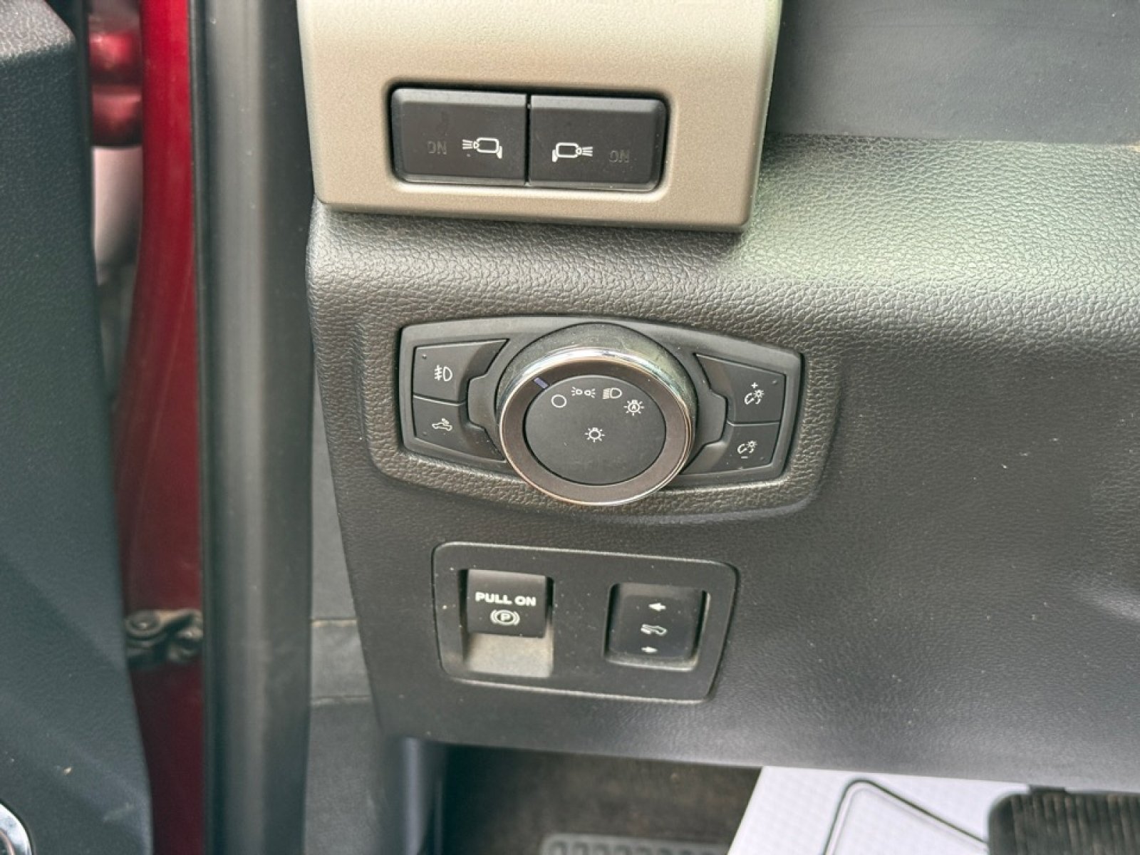 Used 2019 Ford F150 Lariat w/ Equipment Group 502A Luxury AWD/4WD image 36