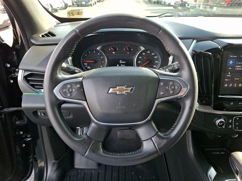Used 2022 Chevrolet Traverse LT AWD/4WD image 19