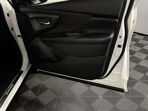Used 2024 Nissan Murano Platinum w/ Cargo Package image 32