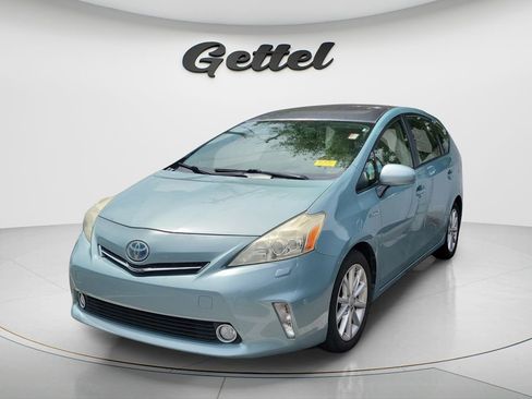 Used 2014 Toyota Prius V Five FWD image 2