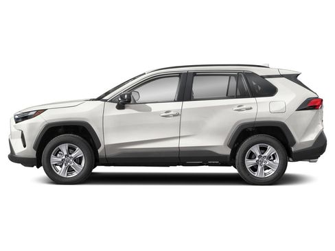Used 2024 Toyota RAV4 SE w/ Convenience Package AWD/4WD image 4
