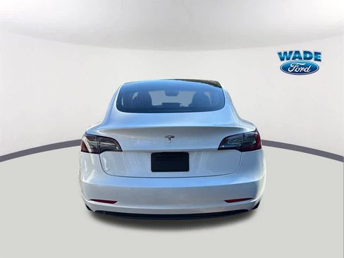Used 2020 Tesla Model 3 Standard Range image 5