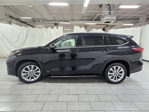 Used 2022 Toyota Highlander Limited image 16