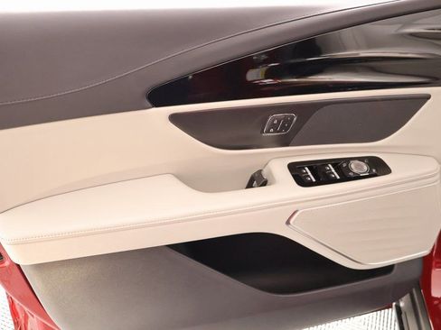 New 2026 Lincoln Nautilus Premier AWD/4WD image 14