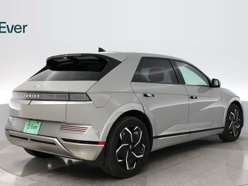 Used 2024 Hyundai Ioniq 5 Limited RWD image 3