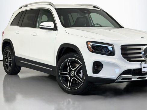 Used 2026 Mercedes-Benz GLB 250 image 14