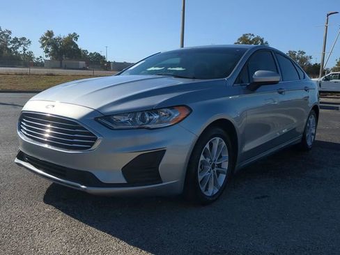 Used 2020 Ford Fusion SE image 9