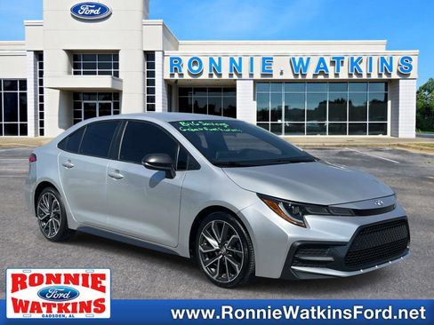 Used 2021 Toyota Corolla SE FWD image 1