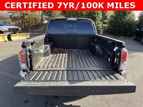 Used 2023 Toyota Tacoma TRD Sport image 12