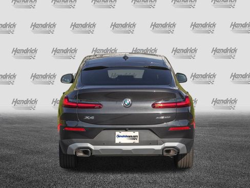 Certified 2025 BMW X4 xDrive30i image 8