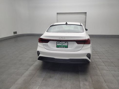 Used 2022 Kia Forte LXS image 7