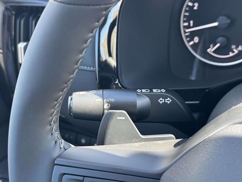 New 2026 Nissan Pathfinder SV image 19