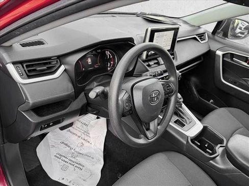 Used 2025 Toyota RAV4 XLE image 11