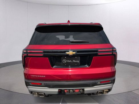 Certified 2025 Chevrolet Traverse LT FWD image 6