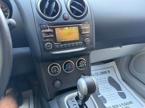 Used 2012 Nissan Rogue SV FWD image 24