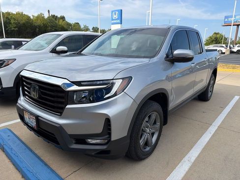 Used 2023 Honda Ridgeline RTL-E image 2