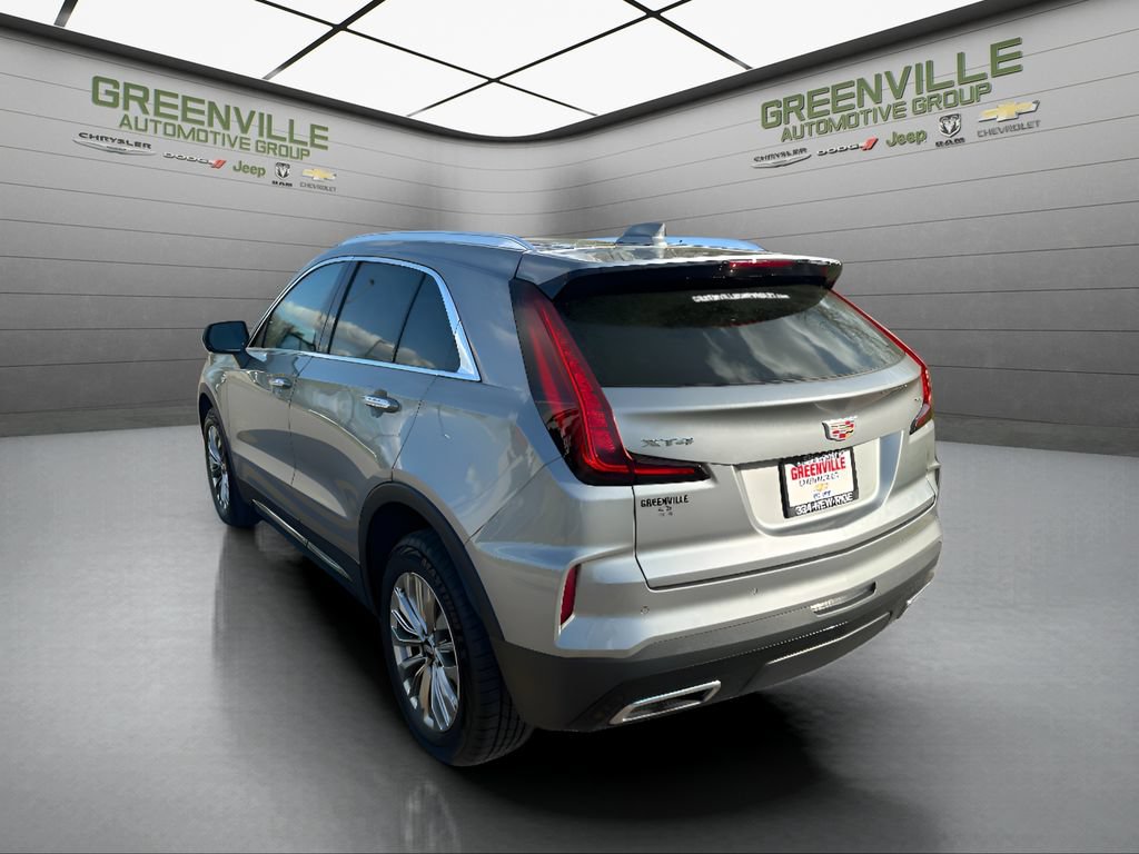 Used 2024 Cadillac XT4 Premium Luxury FWD image 7