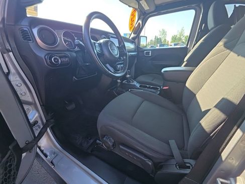 Used 2020 Jeep Wrangler Unlimited Sport AWD/4WD image 17